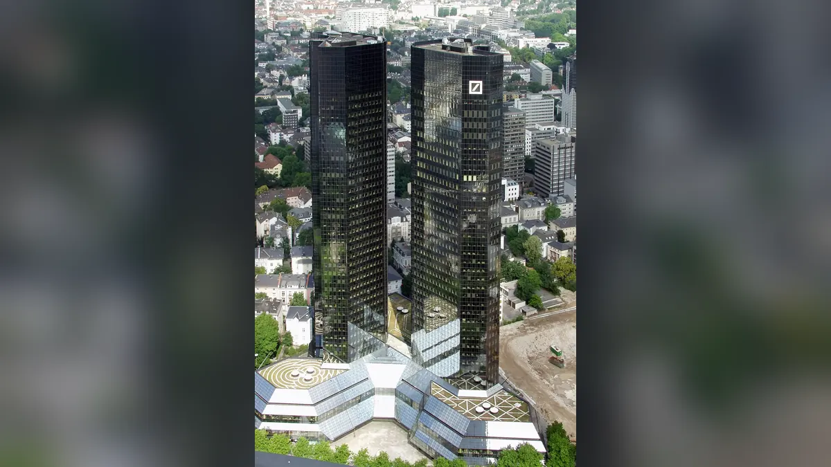 Deutsche Bank em imagem de arquivo