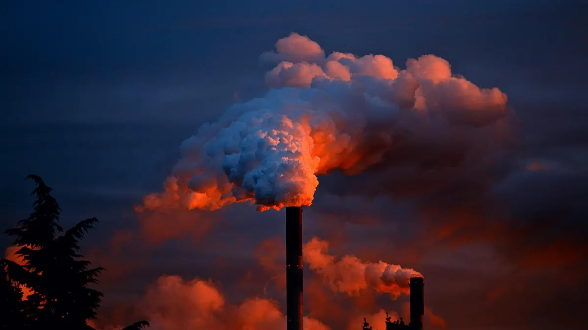 Imagem ilustrativa: Imagem ilustrativa da atmosfera terrestre e das emissões de gases de efeito estufa
