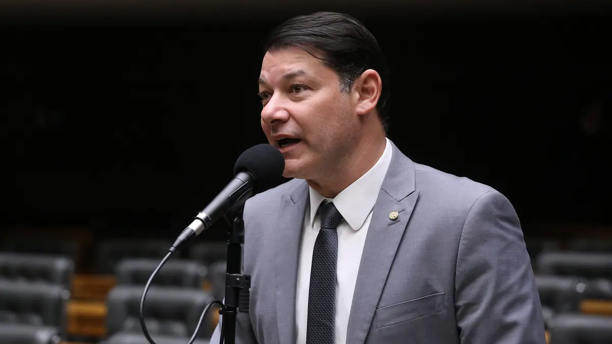 O deputado Roberto Duarte é o autor da proposta