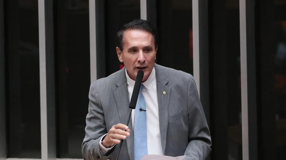 Deputado Carlos Henrique Gaguim, autor do projeto de lei